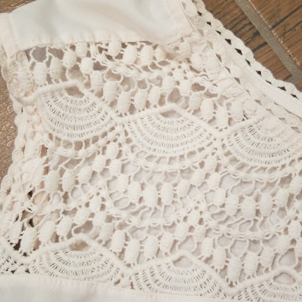 The Limited sleeveless blouse